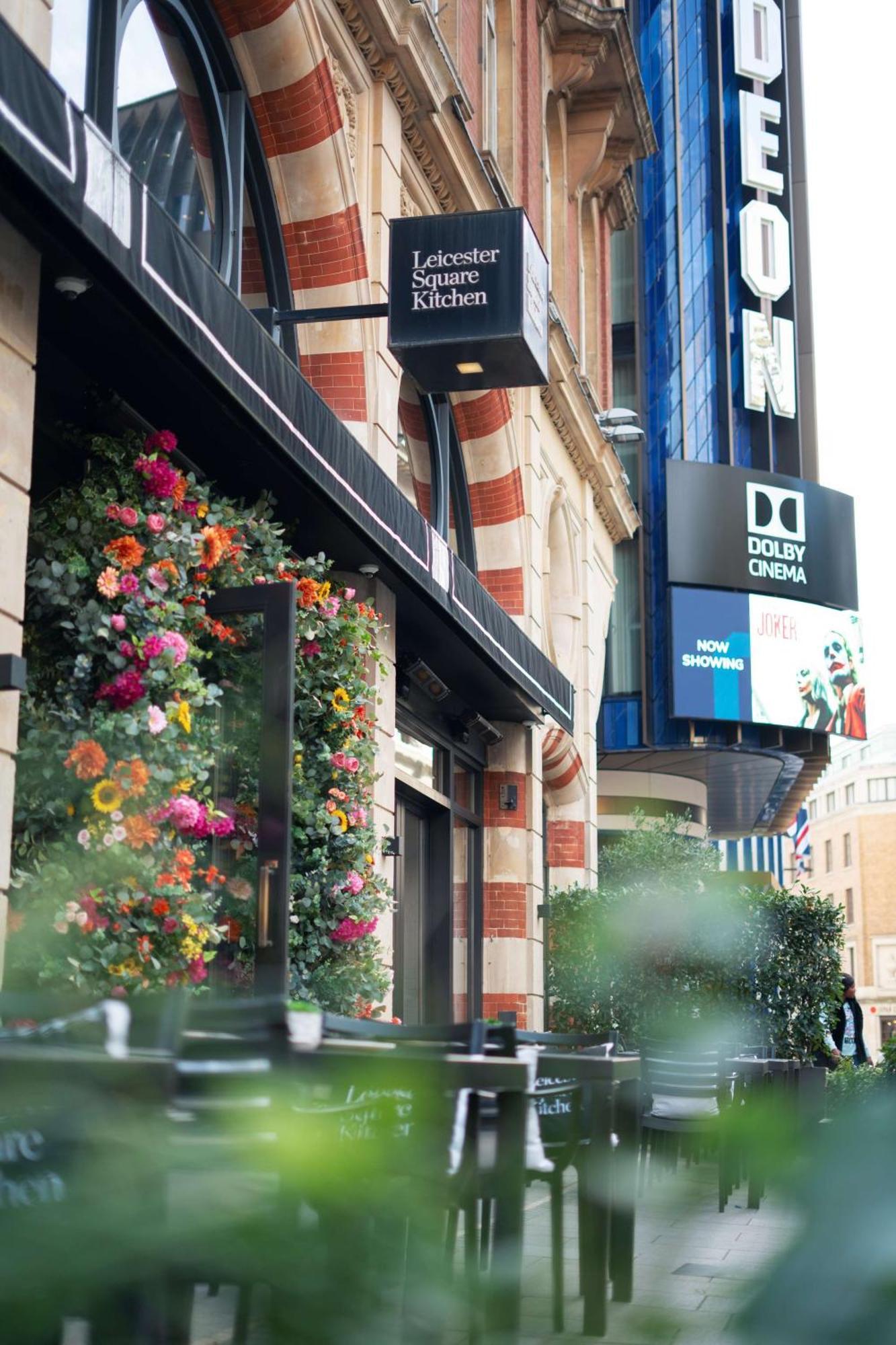 Radisson Blu Hotel, London Leicester Square - Formerly Hampshire Exterior photo